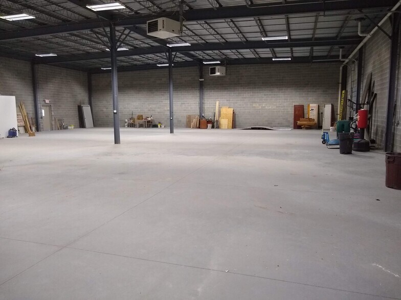 755 Route 46, Parsippany, NJ à louer - Photo du bâtiment - Image 3 de 14