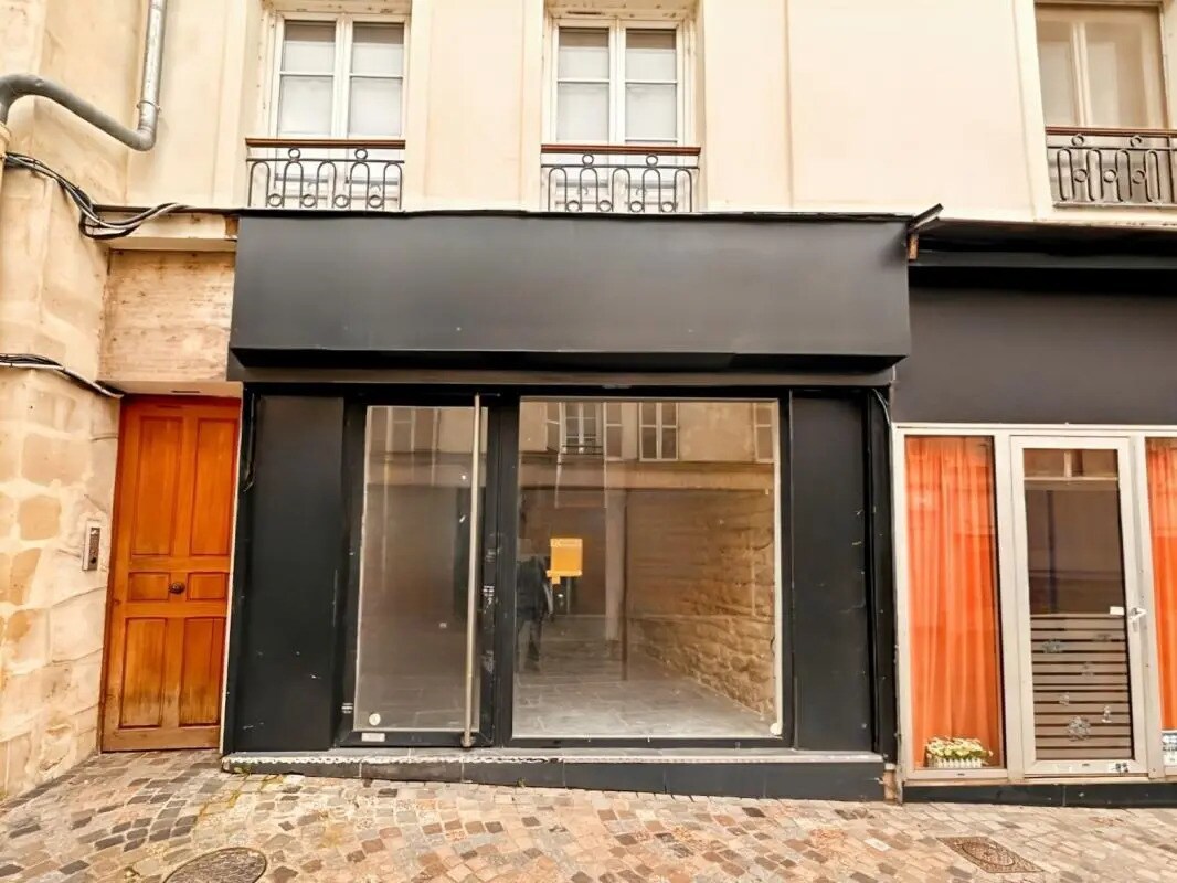 Retail in Charenton-le-Pont for lease Building Photo- Image 1 of 7