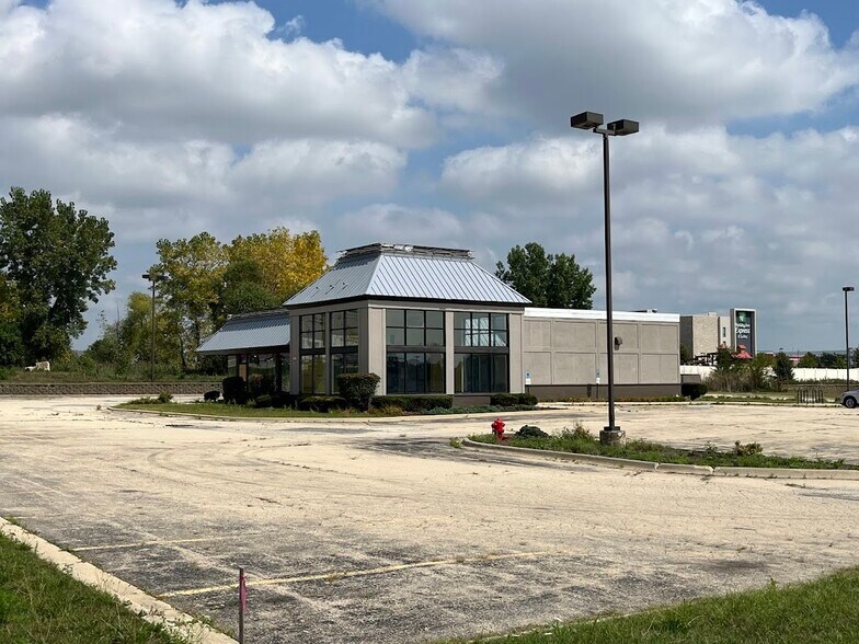 1290 W Normantown Rd, Romeoville, IL à louer - Photo du bâtiment - Image 3 de 25