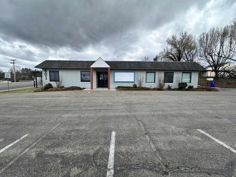 401 Depot St NW, Christiansburg, VA à vendre - Photo du bâtiment - Image 2 de 13