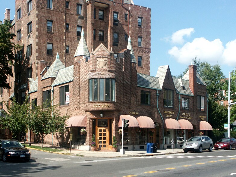 5 W Putnam Ave, Greenwich, CT à louer - Photo du bâtiment - Image 2 de 17