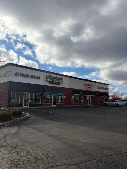 1155 E Stop 11 Rd, Indianapolis, IN à louer - Photo du bâtiment - Image 3 de 3