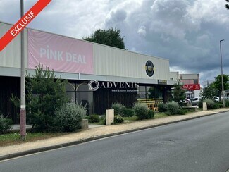 Plus de détails pour Commerce de détail à louer