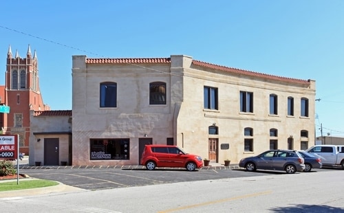 1138 N Robinson Ave, Oklahoma City, OK à louer - Photo du bâtiment - Image 3 de 14