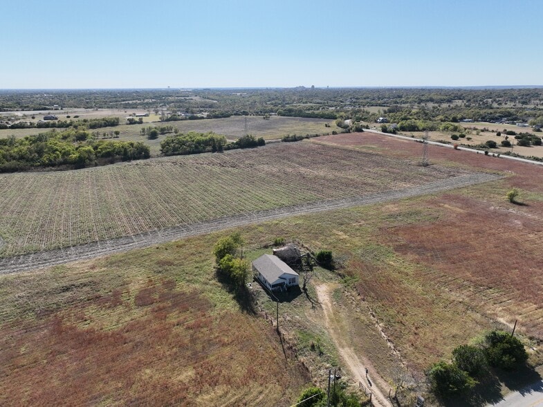 1419 E Young Ave, Temple, TX for sale - Aerial - Image 3 of 6