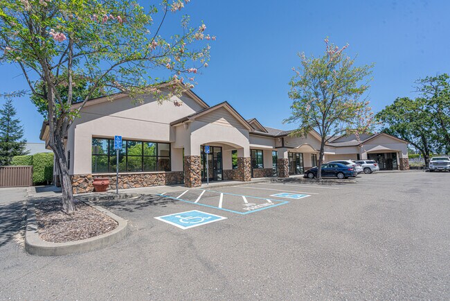 More details for 810 Denbeste Ct, Windsor, CA - Office for Lease