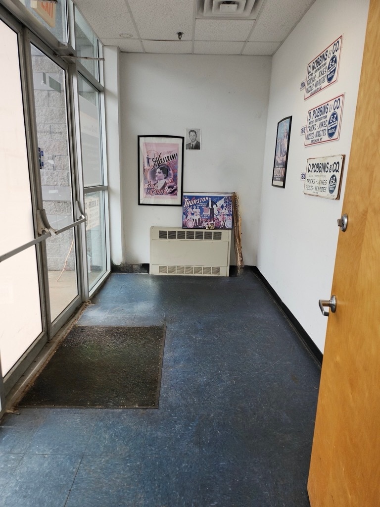 114 Melrich Rd, Cranbury, NJ for lease Interior Photo- Image 1 of 6