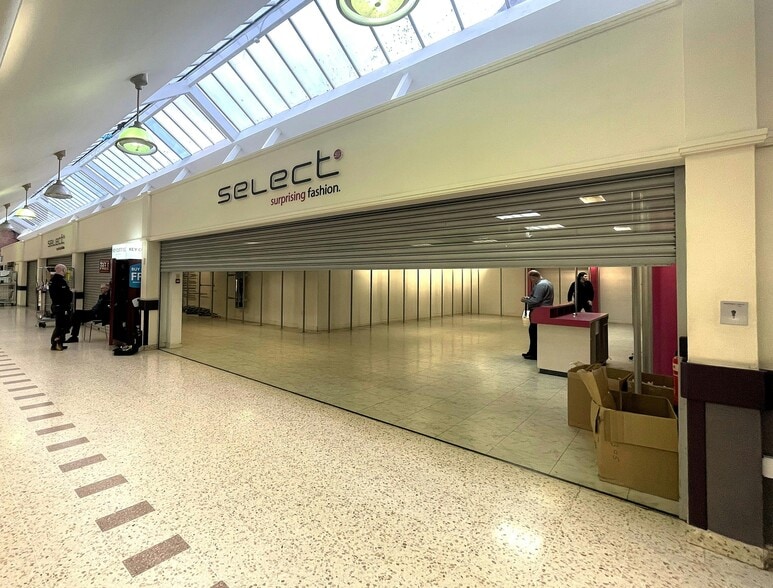 Railway Rd, Blackburn for lease - Building Photo - Image 2 of 2