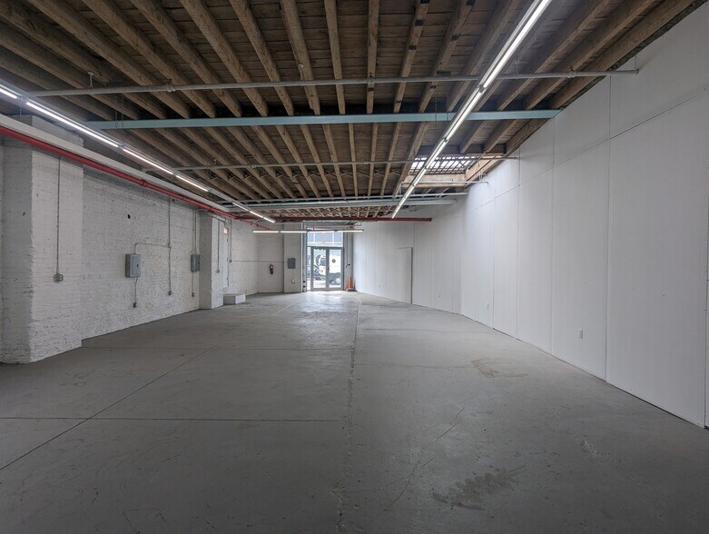 27 Knickerbocker Ave, Brooklyn, NY à louer - Photo intérieure - Image 2 de 20