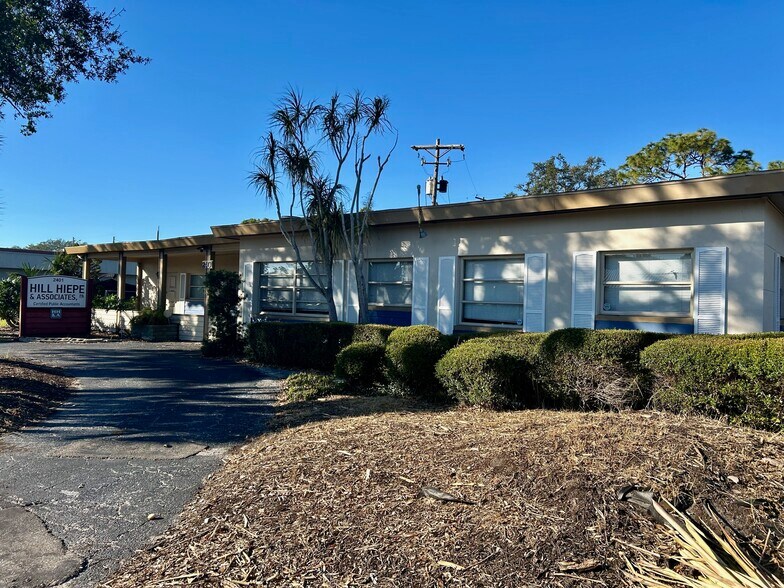 2401 5th Ave N, Saint Petersburg, FL à vendre - Photo du bâtiment - Image 3 de 5