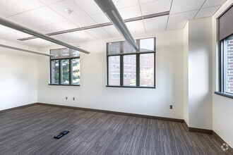 6240 Sprint Pky, Overland Park, KS for lease Interior Photo- Image 1 of 9