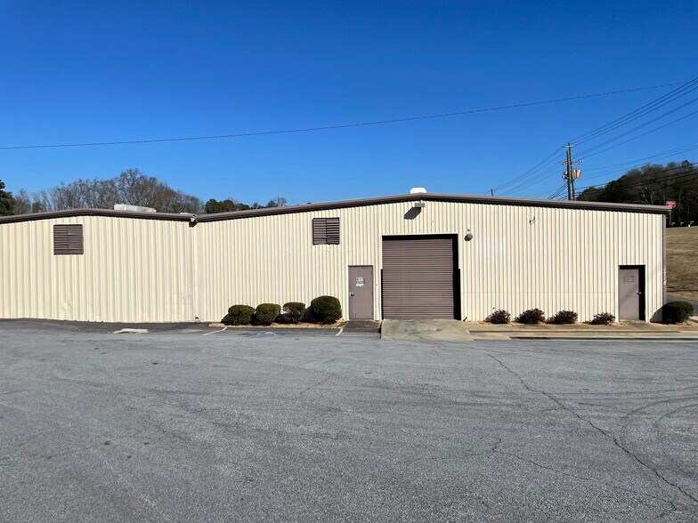 1718 Highway 138 NE, Conyers, GA à louer - Photo du bâtiment - Image 2 de 7