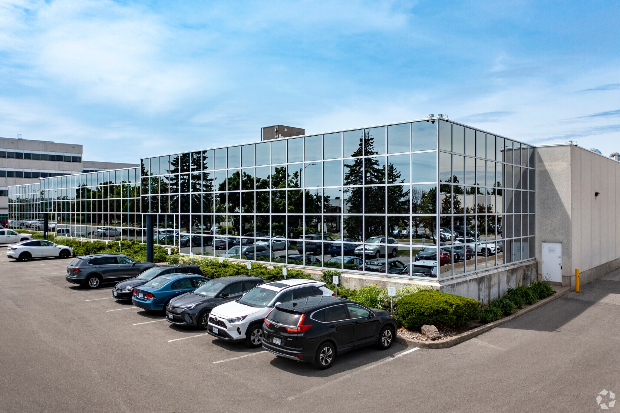 81-95 Granton Dr, Richmond Hill, ON à vendre Photo principale- Image 1 de 1