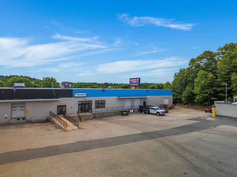 240 Wood Rd, Braintree, MA for lease - Building Photo - Image 1 of 10