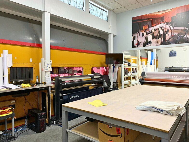 1462 W 9th St, Upland, CA for sale - Interior Photo - Image 3 of 5