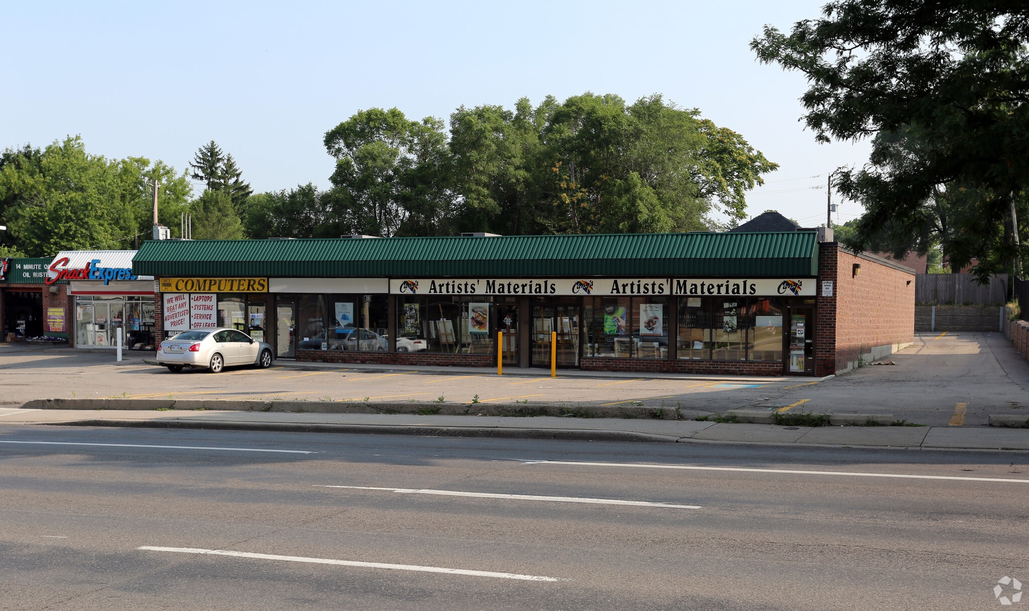 610 King St W, Hamilton, ON for lease Primary Photo- Image 1 of 6