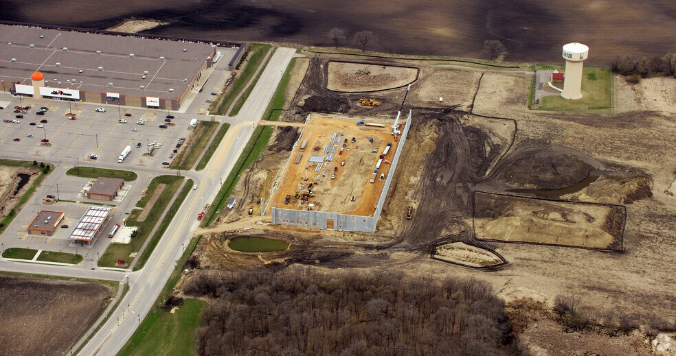 2100 Commerce Dr, Carver, MN à louer - Aérien - Image 3 de 6