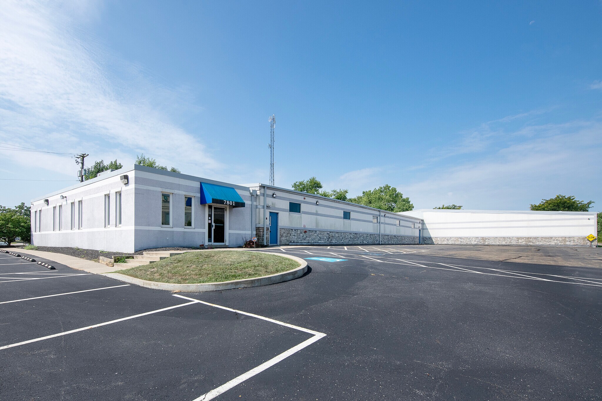 7801 NW Freedom Ave, North Canton, OH à louer Photo du bâtiment- Image 1 de 14