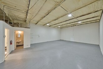 1300 S Frazier St, Conroe, TX for lease Interior Photo- Image 1 of 21
