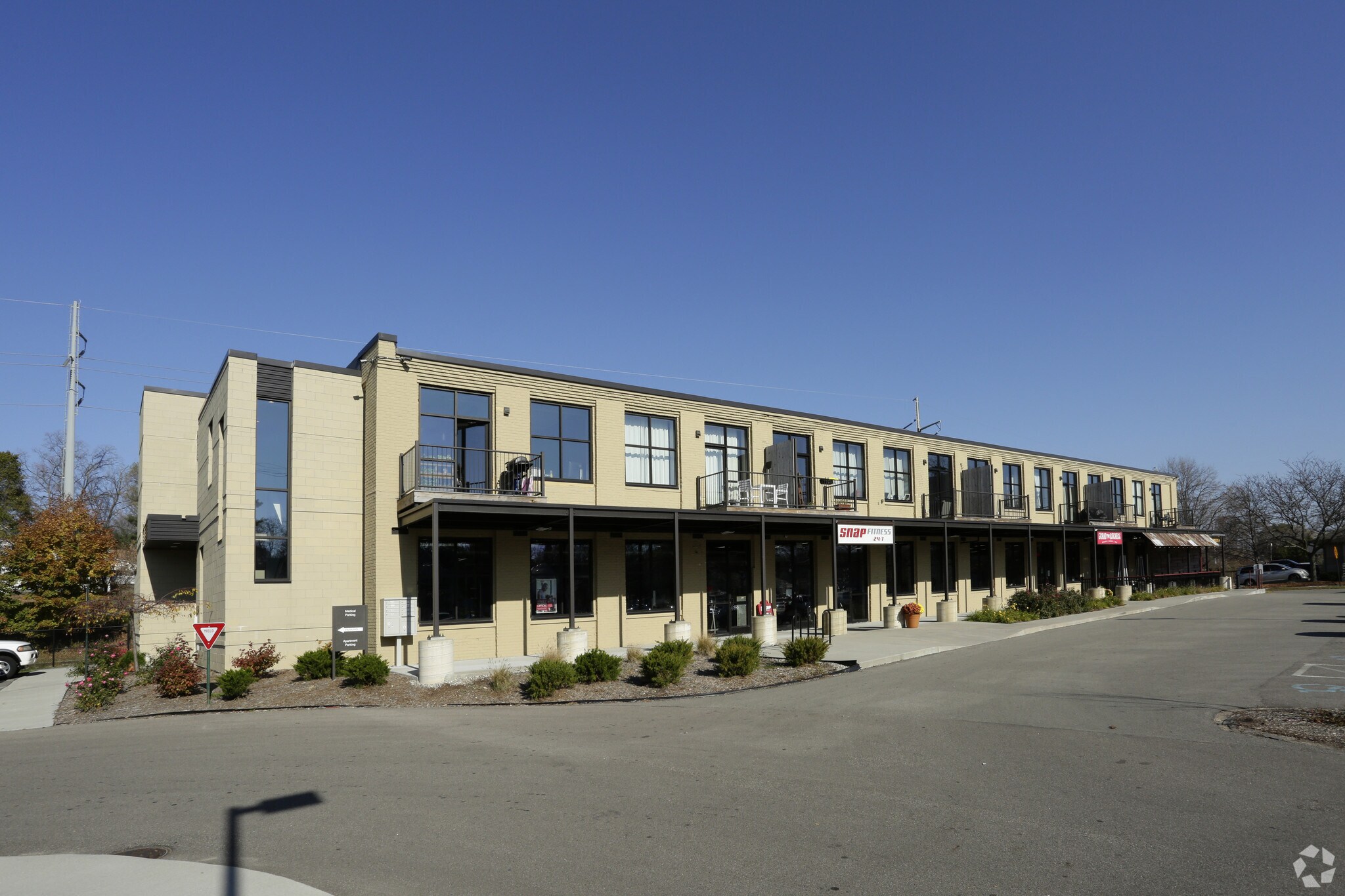 855 Michigan St NE, Grand Rapids, MI for lease Primary Photo- Image 1 of 7