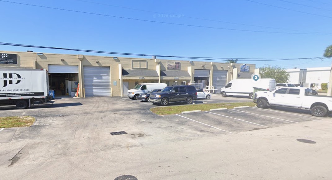 7950-7990 W 25th Ave, Hialeah, FL à louer Photo du bâtiment- Image 1 de 2
