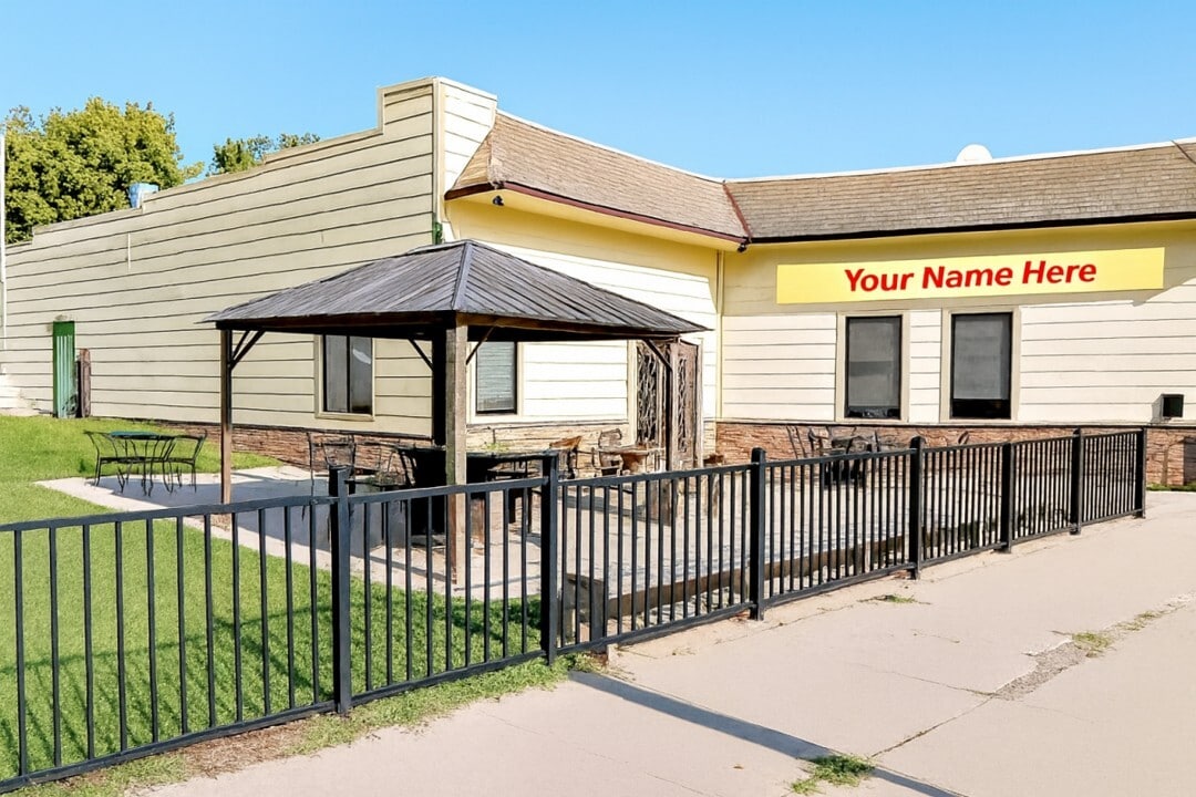 8508-8510 N 30th St, Omaha, NE for sale Primary Photo- Image 1 of 28