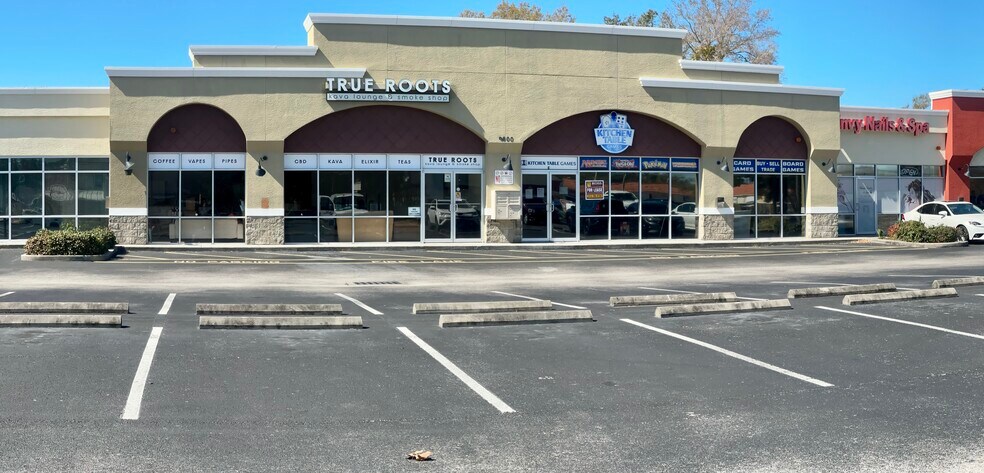 9600 66th St N, Pinellas Park, FL à louer - Photo du bâtiment - Image 2 de 4
