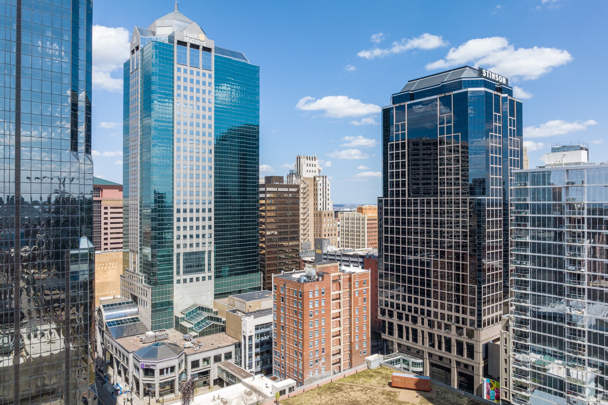 1201 Walnut St, Kansas City, MO for lease Primary Photo- Image 1 of 36