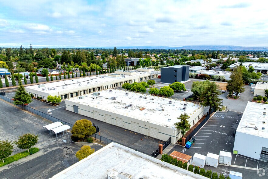 504 Vandell Way, Campbell, CA for sale - Building Photo - Image 2 of 5