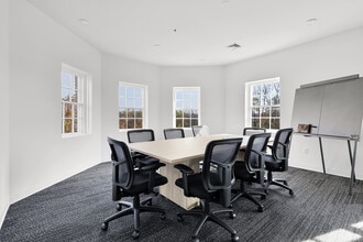 2301 Calvert St NW, Washington, DC for lease Interior Photo- Image 1 of 3