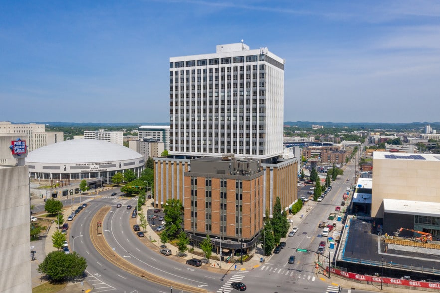 300 James Robertson Pky, Nashville, TN for lease - Building Photo - Image 2 of 17