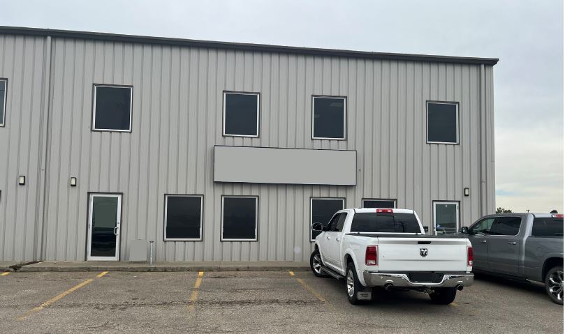 7609 Sparrow Dr, Leduc, AB for lease Building Photo- Image 1 of 18