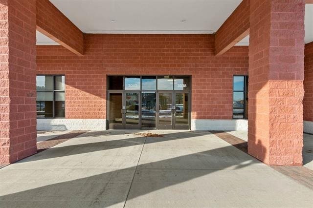 3012-3066 Village Park Dr, Plover, WI for lease Building Photo- Image 1 of 6