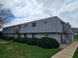 More details for 201 Weed St, Fox Lake, WI - Multifamily for Sale