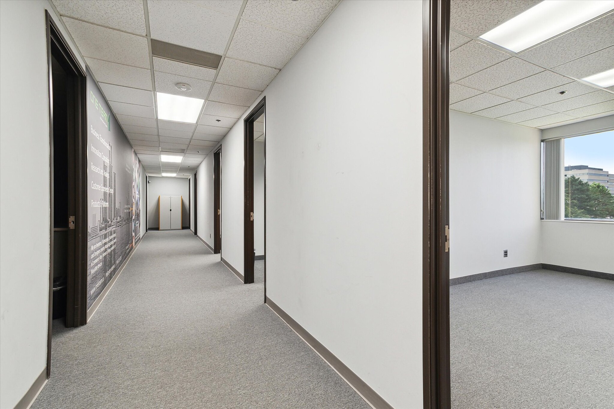 950 Stephenson Hwy, Troy, MI for lease Interior Photo- Image 1 of 3