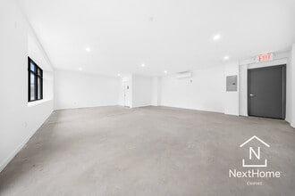 15011 41st Ave, Flushing, NY à louer Photo intérieure- Image 2 de 5