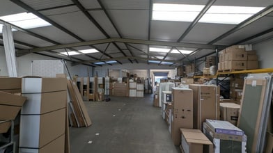 Shamblehurst Ln, Southampton for lease Interior Photo- Image 1 of 3