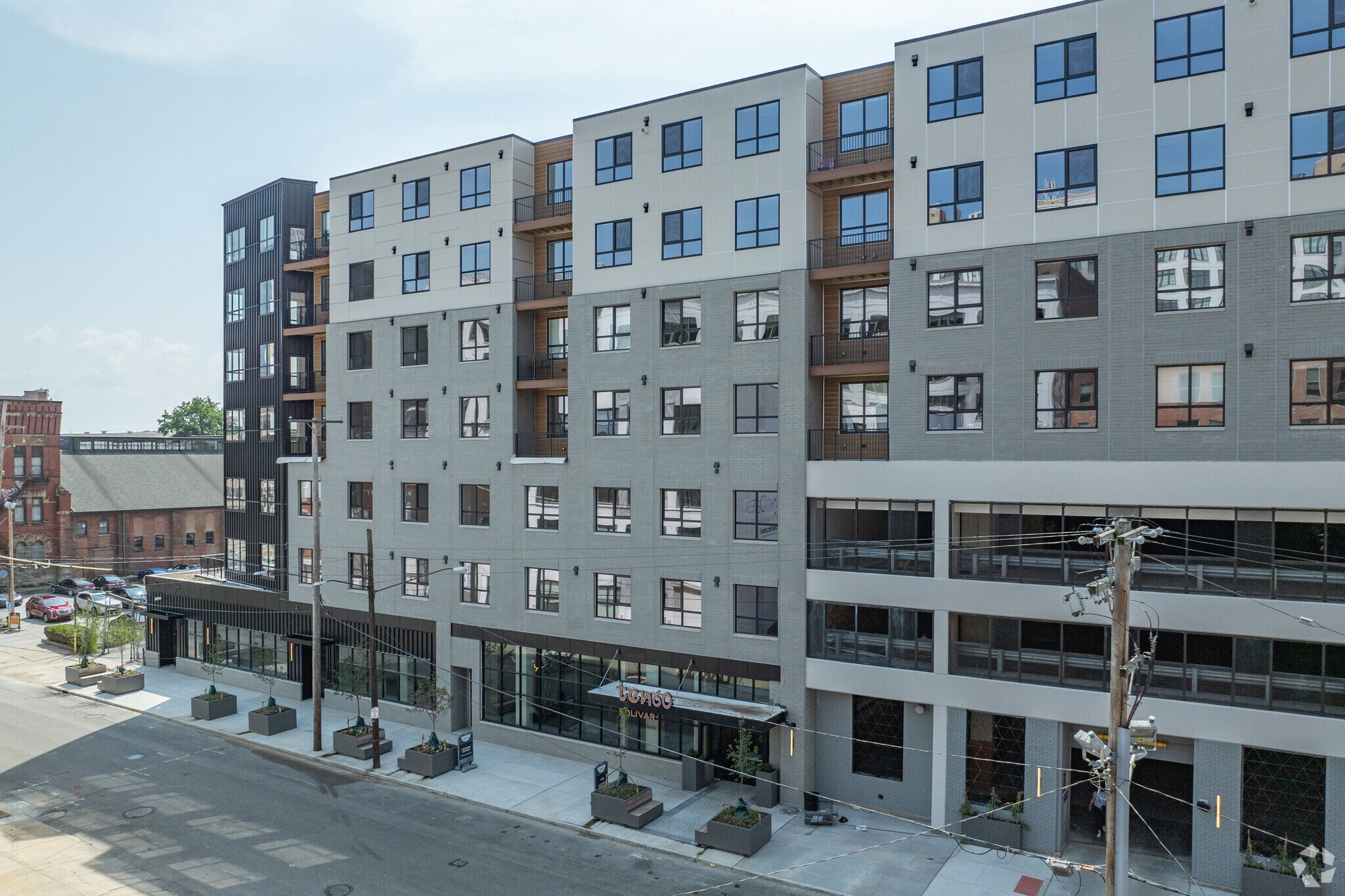 1060 Bolivar Rd, Cleveland, OH for lease Building Photo- Image 1 of 4