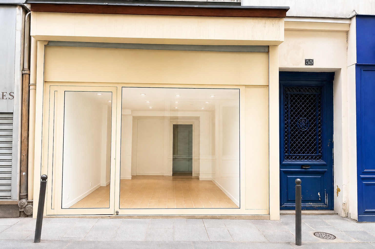 Multifamily in Paris for sale Primary Photo- Image 1 of 4