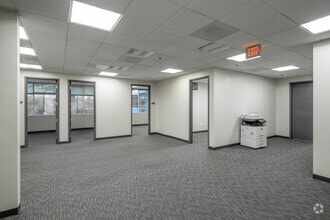 25361 Commercentre Dr, Lake Forest, CA à louer Numérisation 3D de Matterport- Image 1 de 13