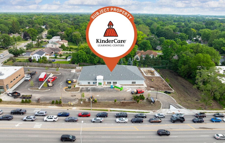 222 W Roosevelt Rd, Wheaton, IL for sale - Building Photo - Image 2 of 3