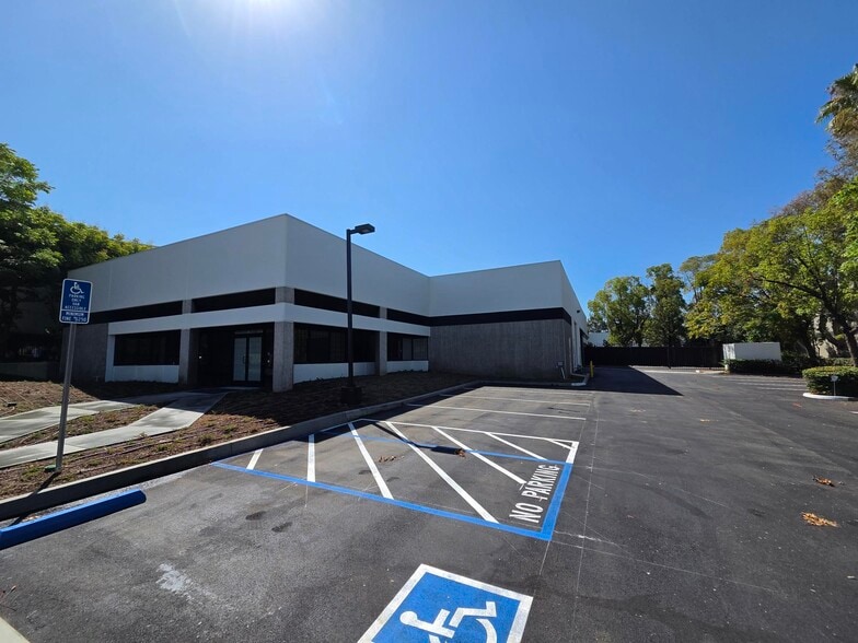 3 Autry, Irvine, CA for lease - Building Photo - Image 3 of 11