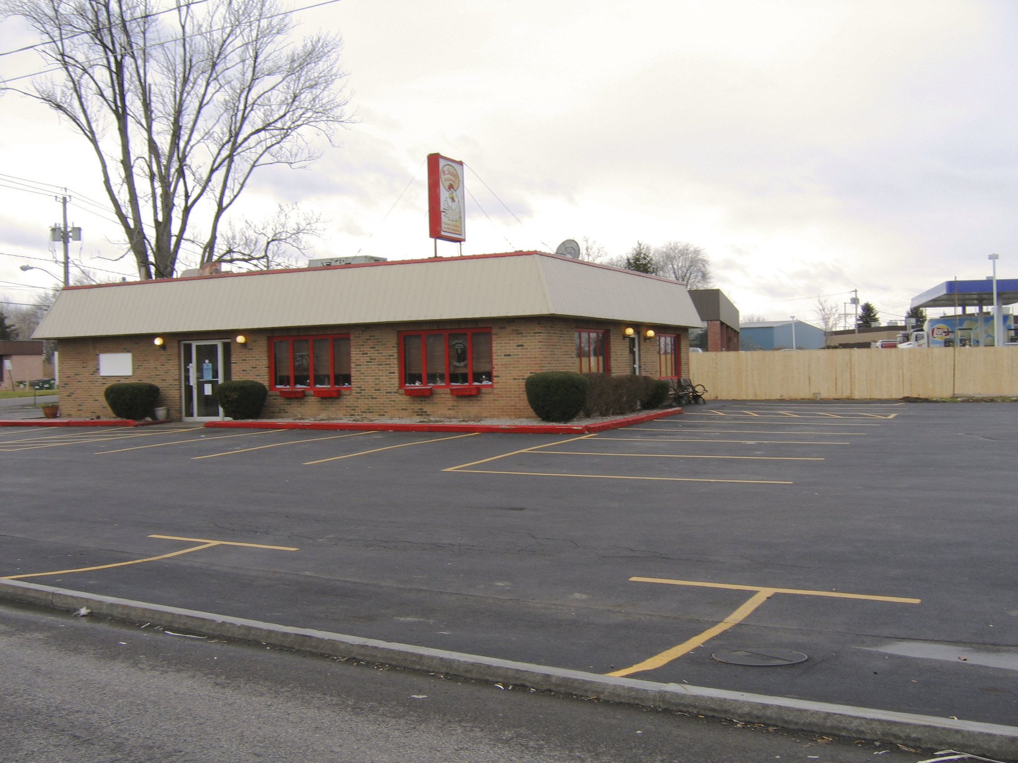 6801 Kinne St, East Syracuse, NY à vendre Photo du bâtiment- Image 1 de 1