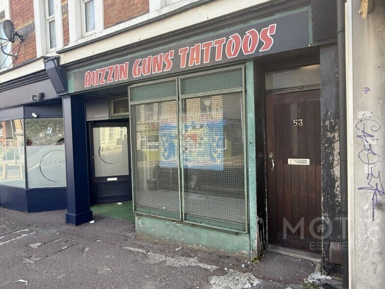 51 Black Bull Rd, Folkestone à louer - Photo du bâtiment - Image 1 de 6