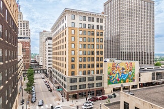 Plus de détails pour 10 4th St E, Saint Paul, MN - Commerce de détail à louer