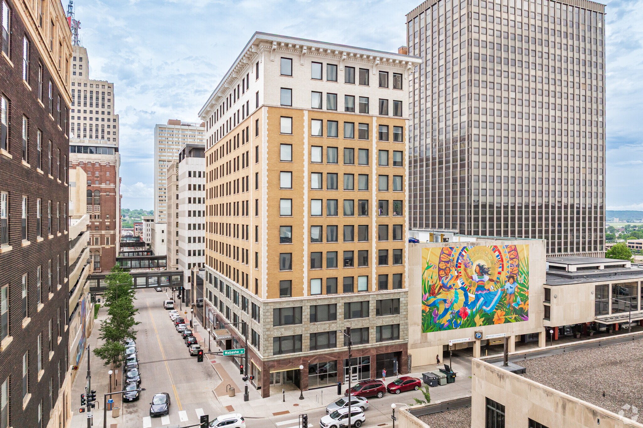 10 4th St E, Saint Paul, MN for lease Building Photo- Image 1 of 15