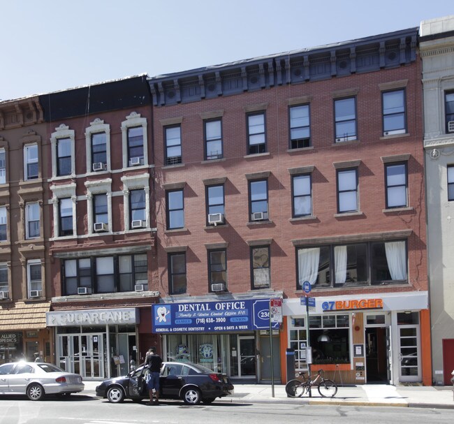 Plus de détails pour 236 Flatbush Ave, Brooklyn, NY - Commerce de détail à louer