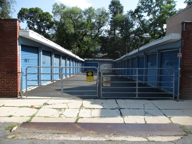 1536 Haak st, Reading, PA for sale - Building Photo - Image 3 of 4