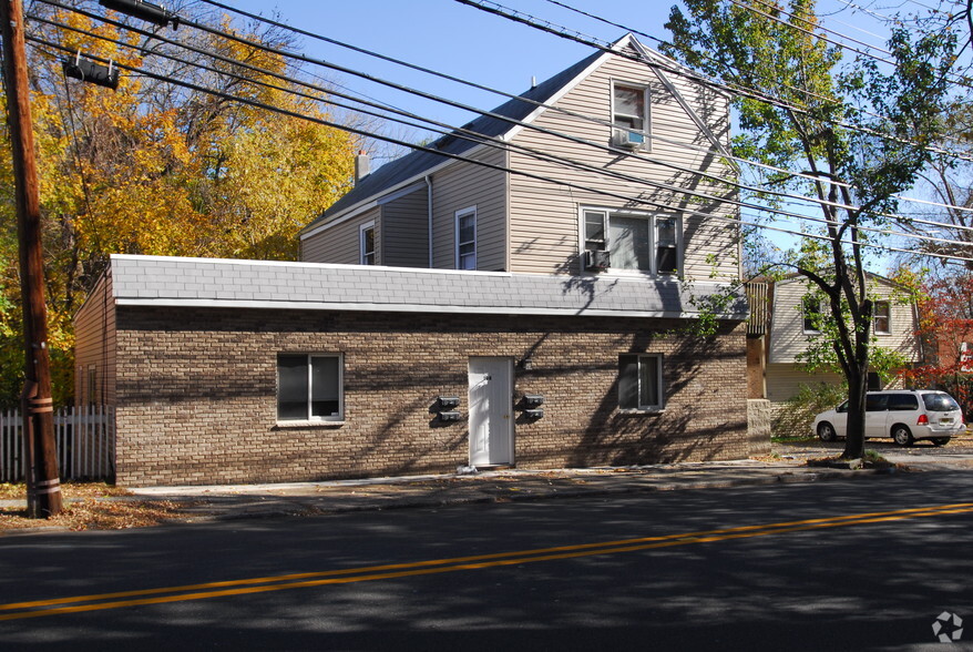 190-194 Saddle River Rd, Saddle Brook, NJ for sale - Building Photo - Image 3 of 11