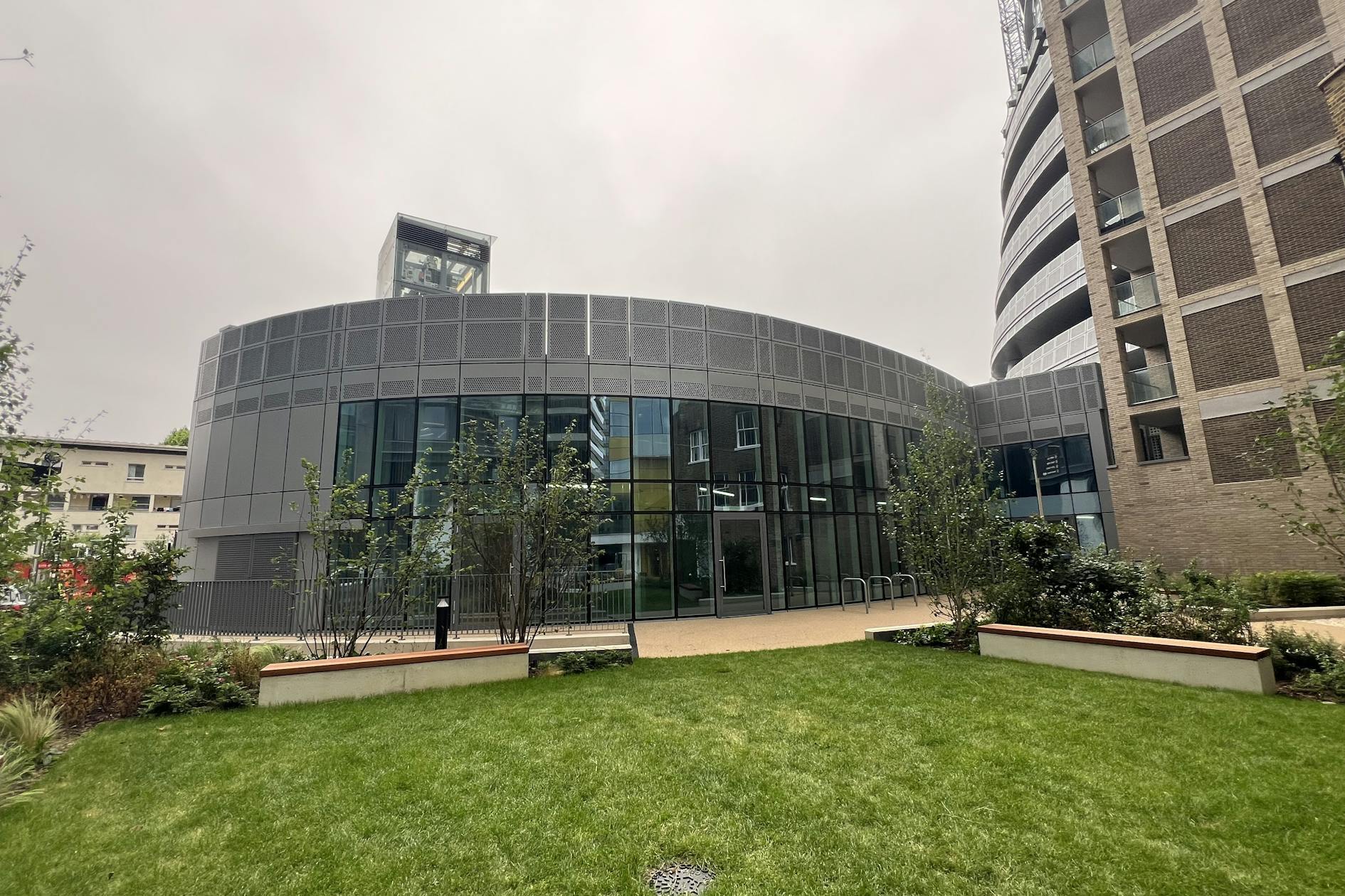 70 Manilla St, London for lease Primary Photo- Image 1 of 2